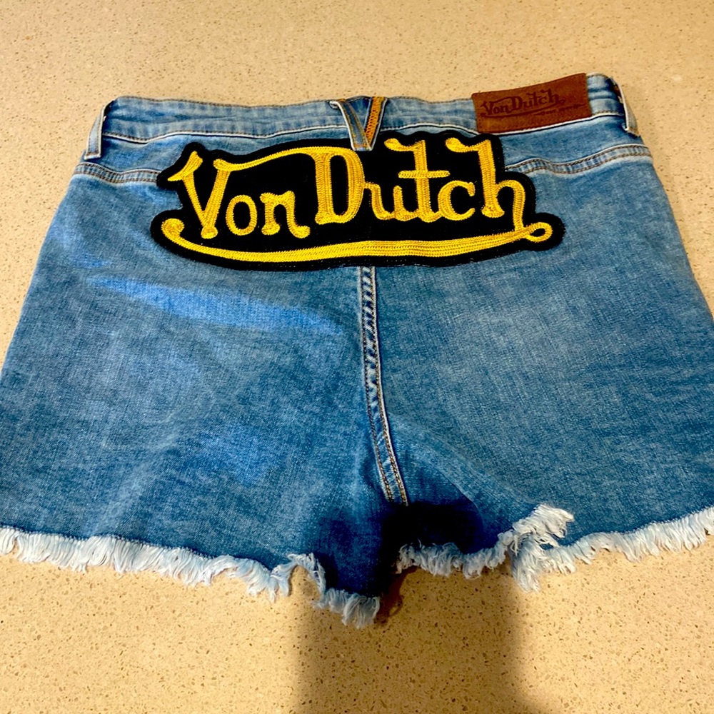 Von Dutch shorts